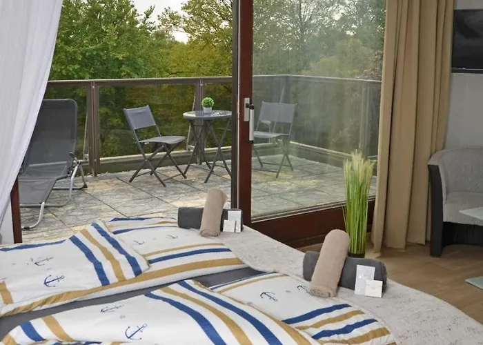 Отель Neptuns Ankerplatz & Zur Seerobbe 3*