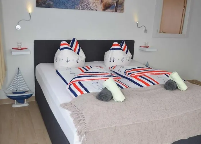 Отель Neptuns Ankerplatz & Zur Seerobbe Куксхафен