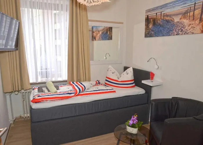 Neptuns Ankerplatz & Zur Seerobbe Отель