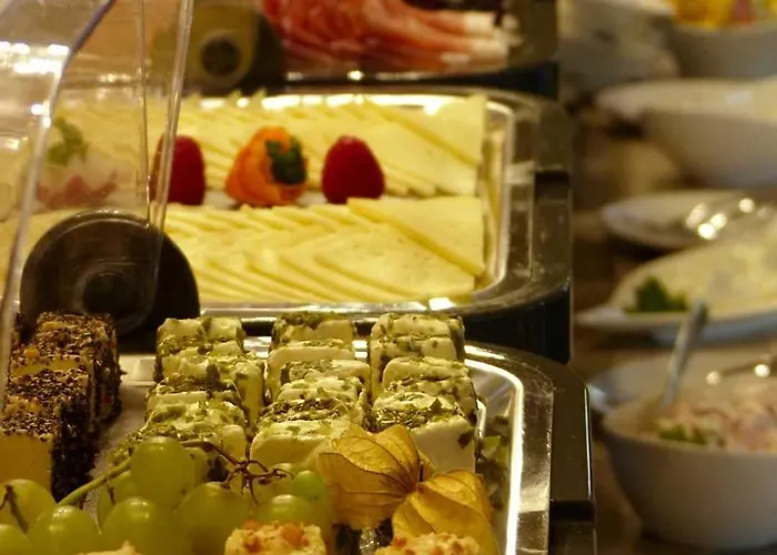 Neptuns Ankerplatz & Zur Seerobbe Отель 3*