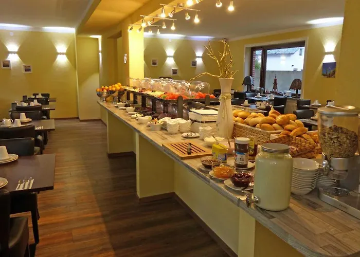 Отель Neptuns Ankerplatz & Zur Seerobbe 3*