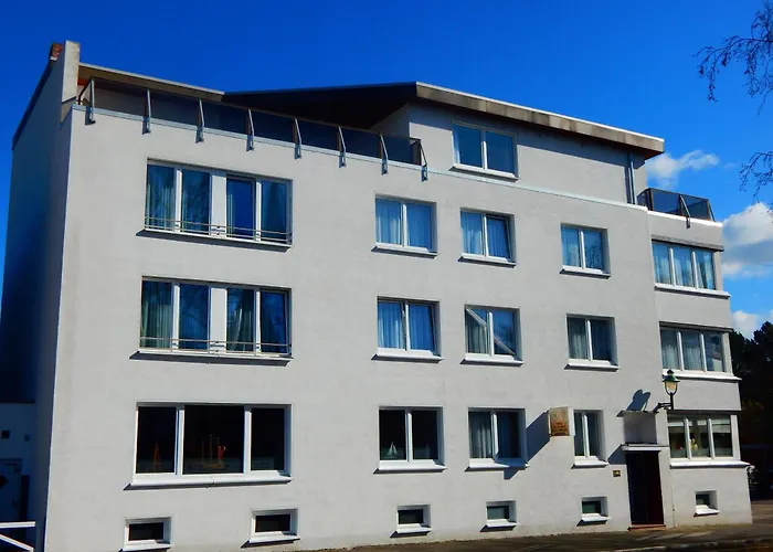 Neptuns Ankerplatz & Zur Seerobbe Отель