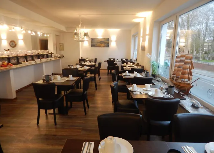 Neptuns Ankerplatz & Zur Seerobbe Отель Куксхафен